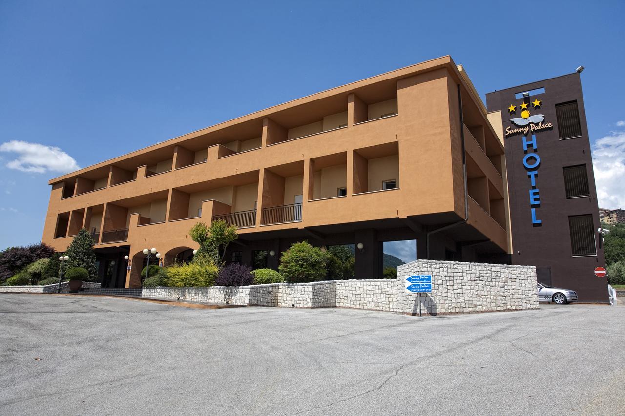 Sunny Palace Hotel Restaurant Prossedi Exterior photo