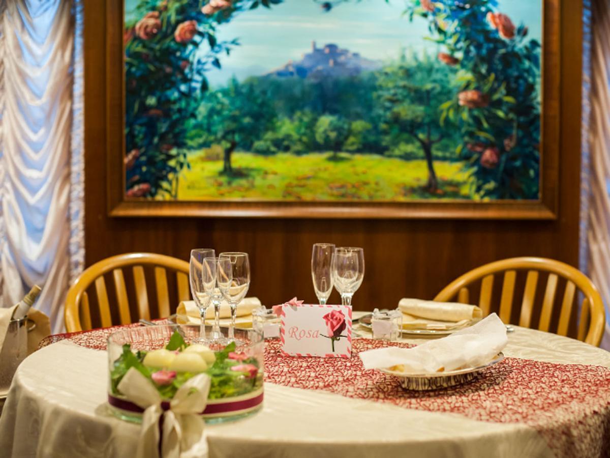Sunny Palace Hotel Restaurant Prossedi Exterior photo