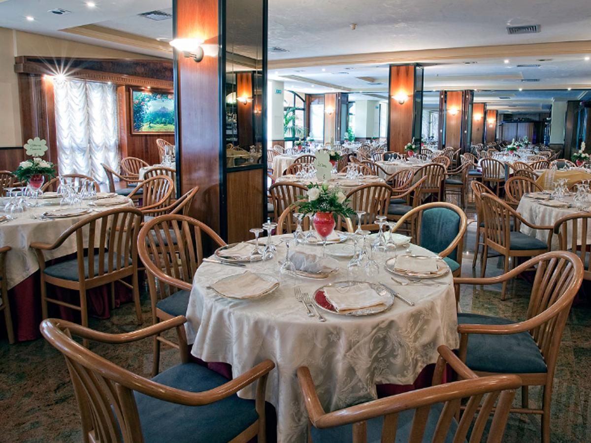 Sunny Palace Hotel Restaurant Prossedi Exterior photo