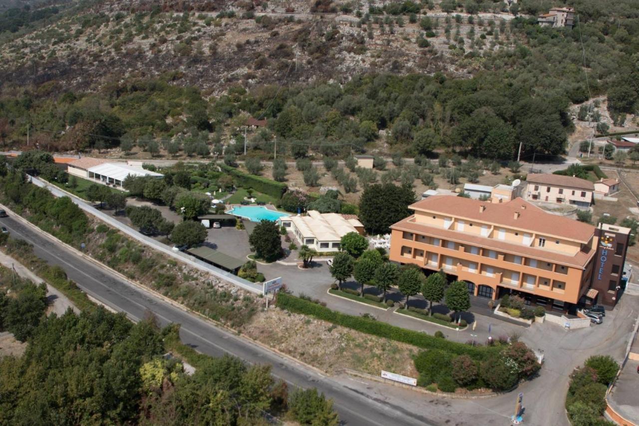 Sunny Palace Hotel Restaurant Prossedi Exterior photo